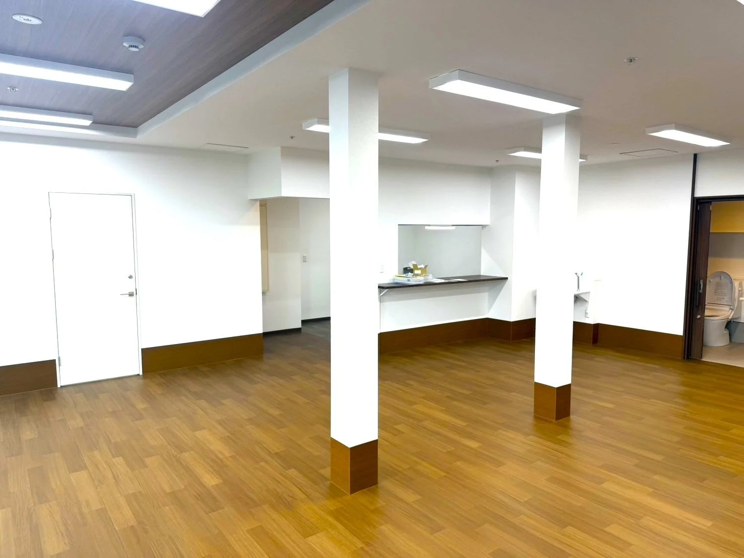 広々とした室内空間
