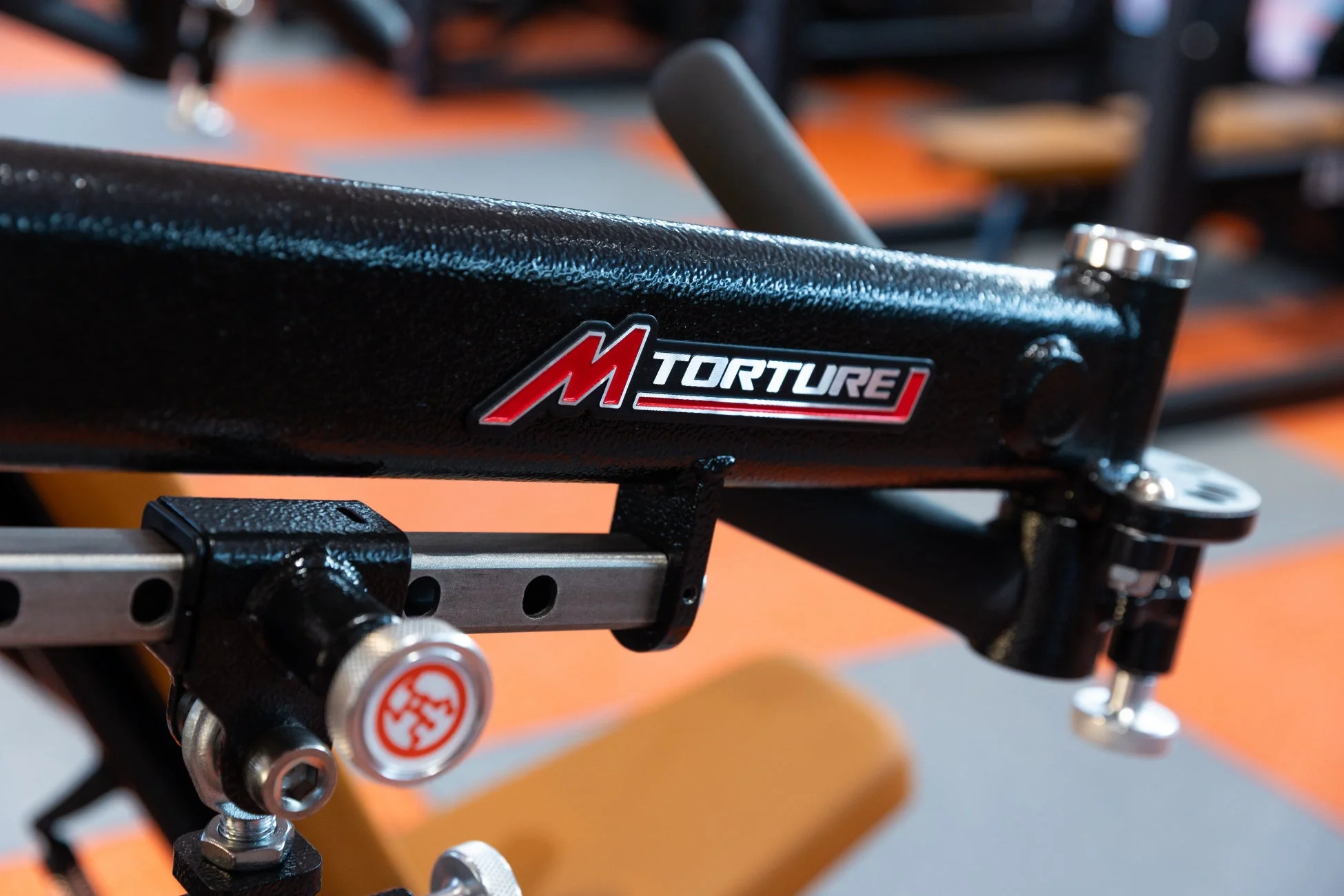 M TORTURE機器