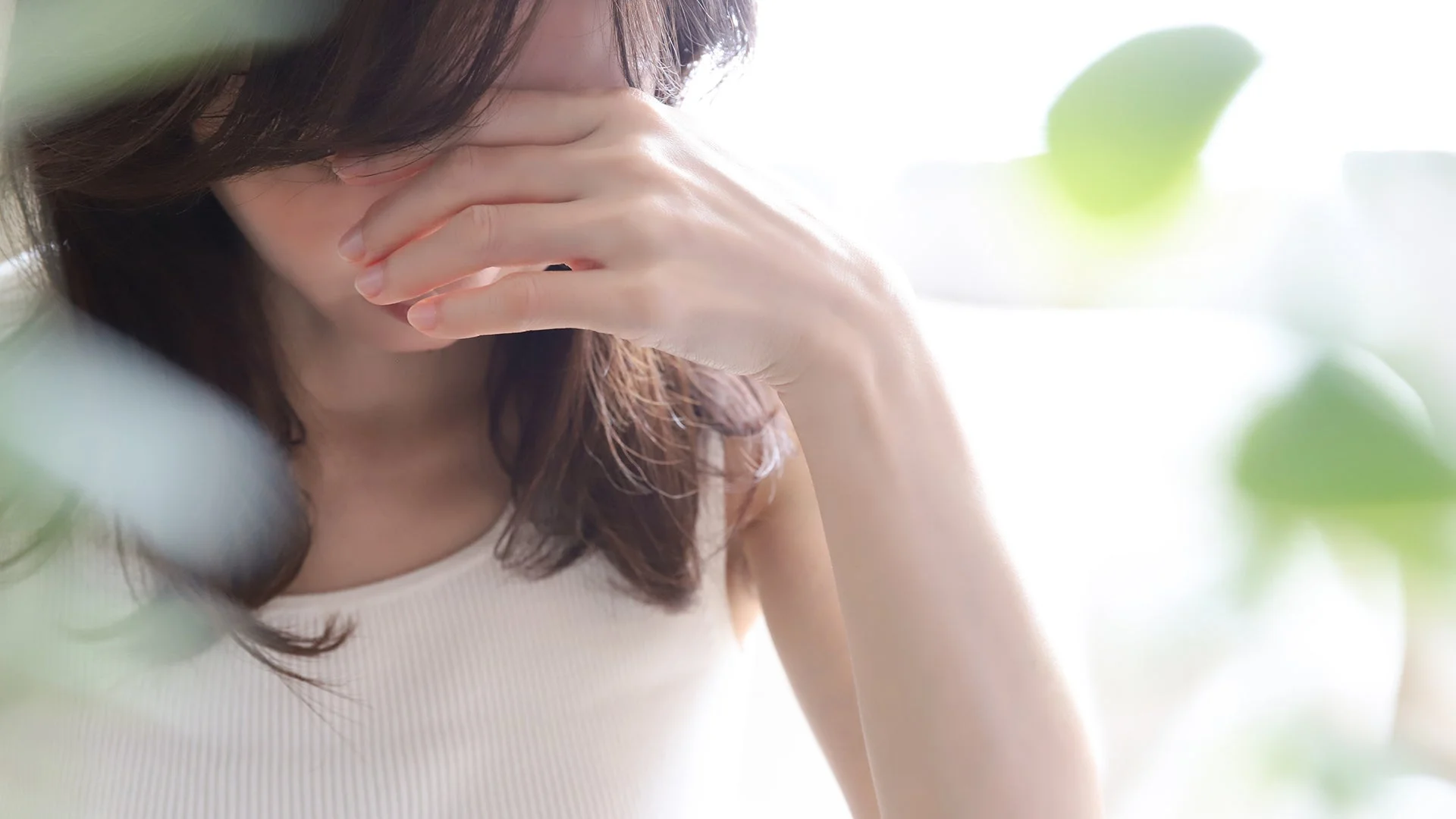 悩みを抱える女性